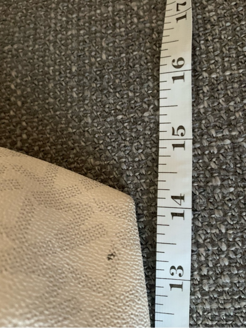 Michael Kors Cream Signature Tote with Gold Logo - Picture 8 of 10